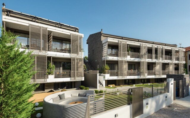 Eco Green Residences & Suites