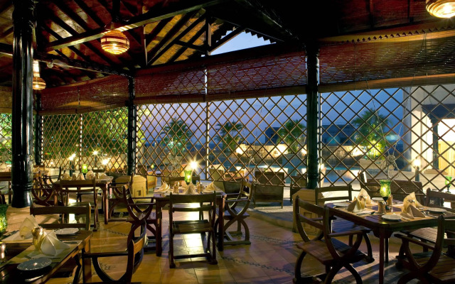 Sheraton Grand Pune Bund Garden Hotel