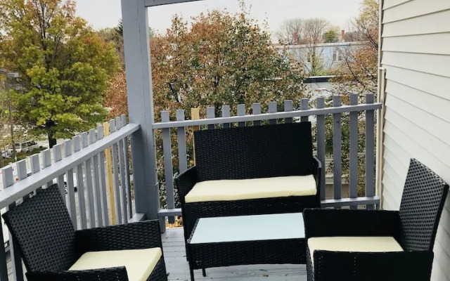 Boston Lodge and Suites