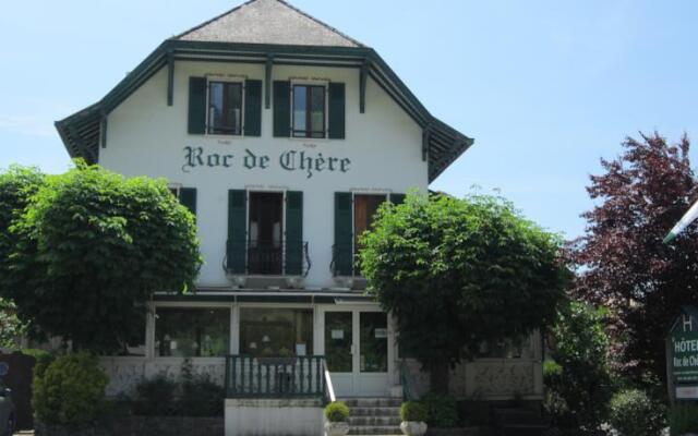 Hôtel Le Roc de Chere