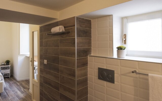 Altido Wood and White With Lake View