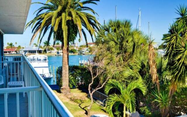 Bayside Condos 18
