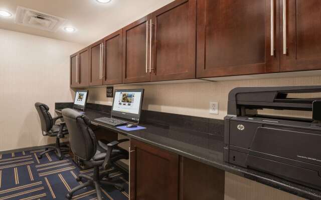 Hampton Inn & Suites Lavonia