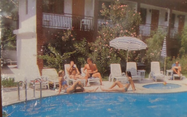 Cerit Hotel