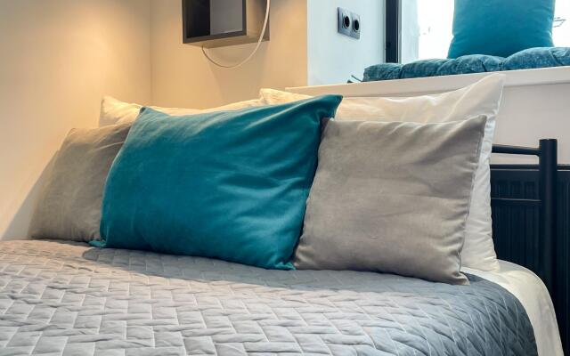 Апартаменты на Медовом переулке 8