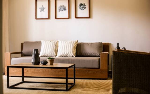 Tropical 2BR in Puerta Zama luxury residential by Happy Address