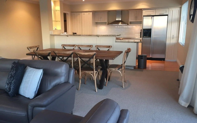 Auckland Waterfront Serviced Apartments on Prince's Wharf