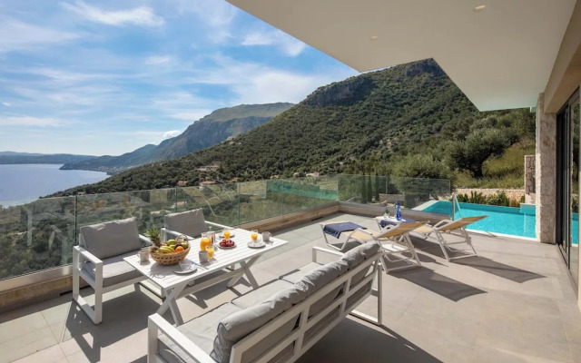 Villa Ouranos by Whitedreamvillas