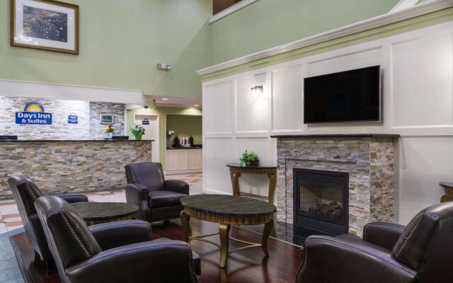 Days Inn And Suites Columbus East Airport