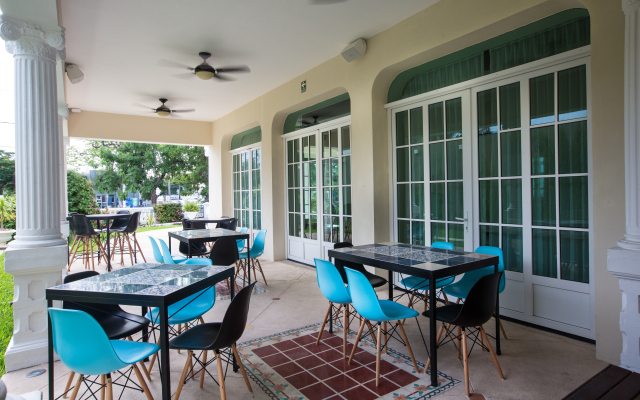 Delfina Boutique Hotel