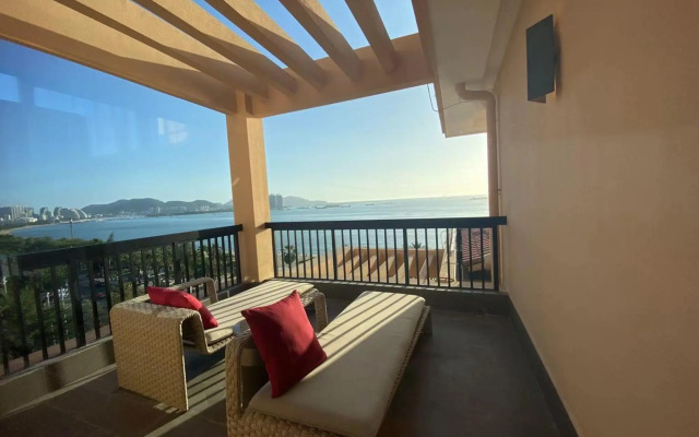 Sanya Golden Phoenix Sea View Hotel