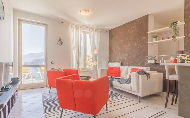 Sunset Flat Varenna Pino