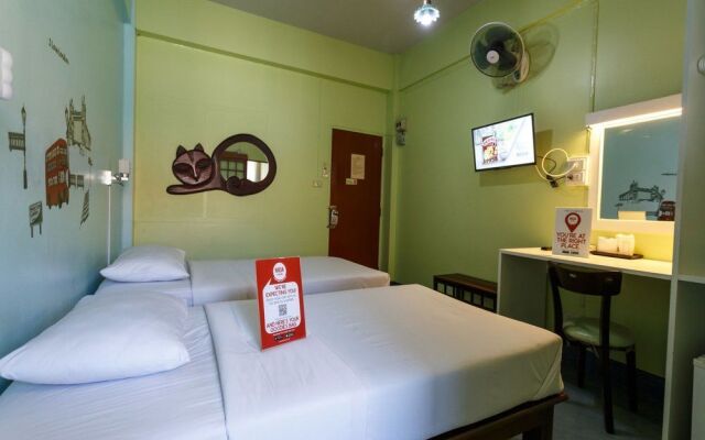 Nida Rooms Moon 235 Walking Street
