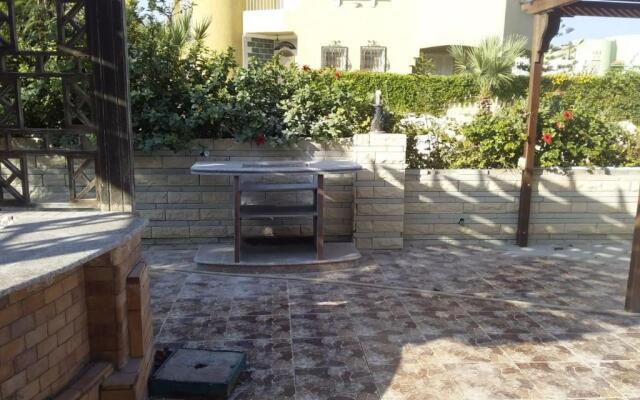 AL saha2 Basement Chalets villa114 Green Beach