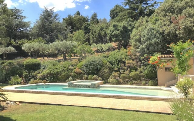 Le Clos Les Vignes