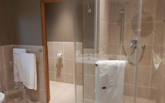 Executive Suite Woodmead East - Adults Only