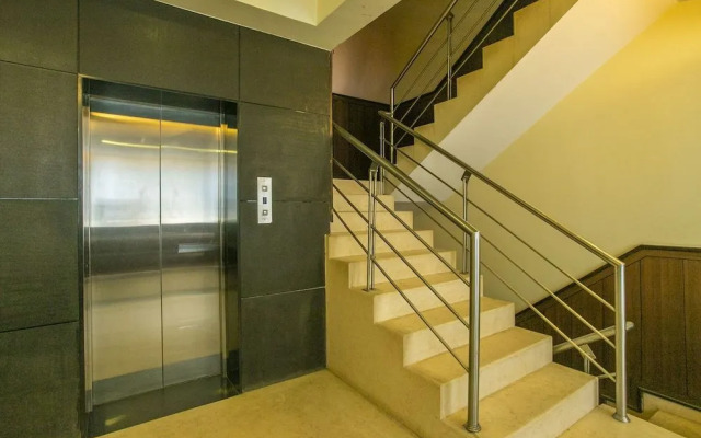 OYO 27859 Agi Dynasty Suites