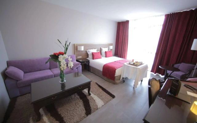 Mercure Cayenne Royal Amazonia Hotel