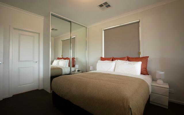 Discovery Resorts - McCracken Country Club – Guest Rooms – McCracken