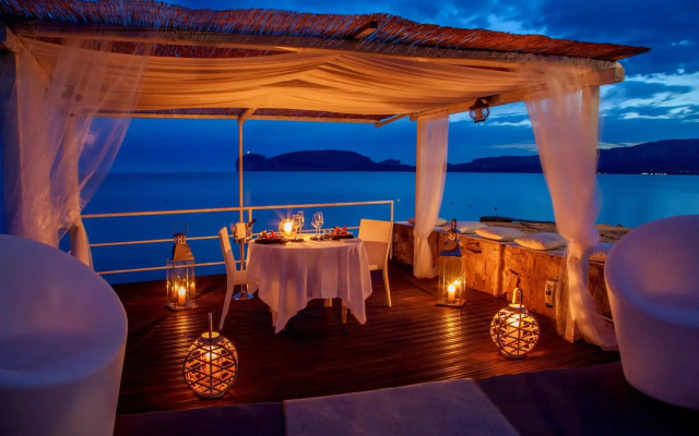 El Faro Hotel & Spa
