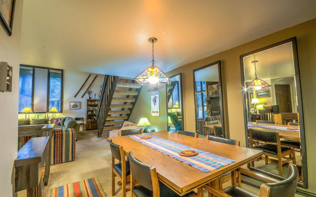 Hillsider by Retreatia