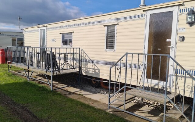 Caravan for Rent Coral Beach R2v7 Ingoldmells