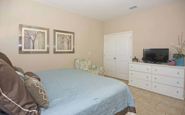 4405 Acorn Ct