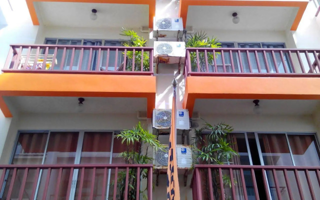 Orange Hotel