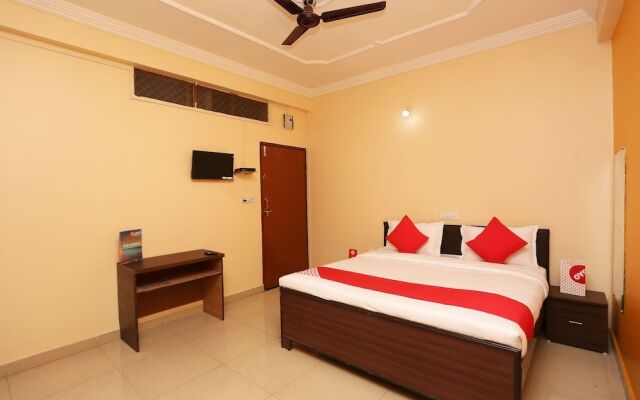 OYO 22665 Hotel Dev Shree