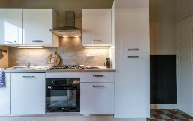 Charming House With Terrace