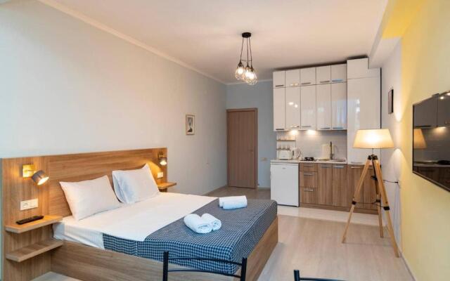 2 studio apartments w balcony in old Tbilisi