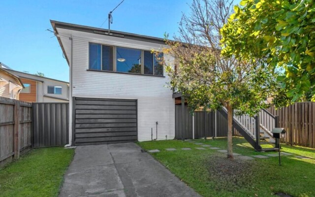 Clayfield Home near BNE Airport & CBD
