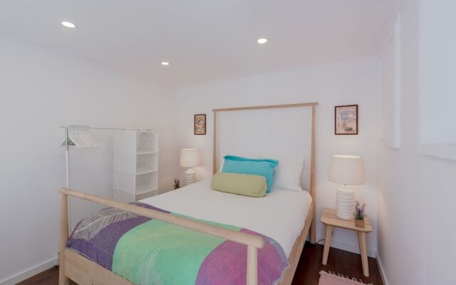 Sunny Apartment with Patio, By TimeCooler