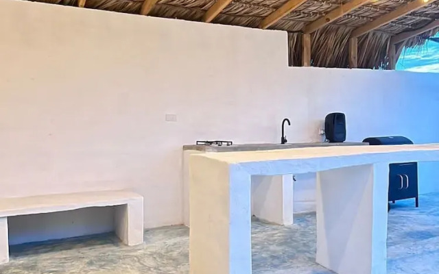 Blue beach Eco-hotel by Sanfabini