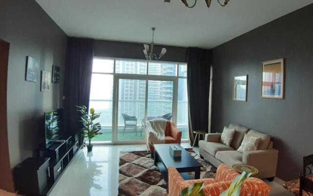 Golden Stay Vacation Homes continental tower marina