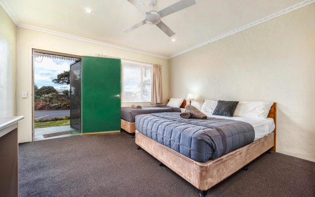 Wintersun Gardens Motel – Guest Rooms – Bicheno