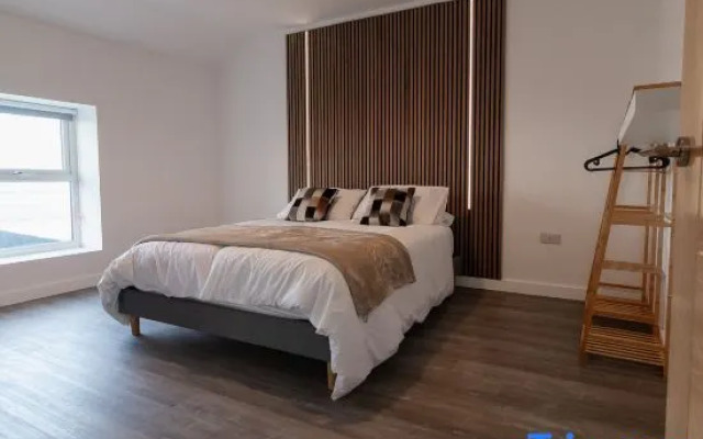 Sunbeam House Apartment 3