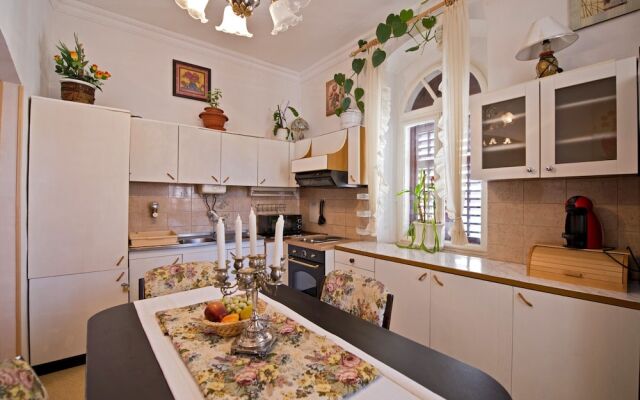 A2 - Apartment in the Very Heart of Split