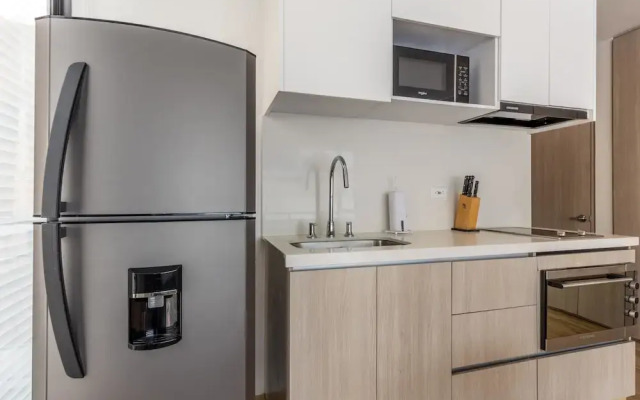 w Comfortable Loft in Santa Ana
