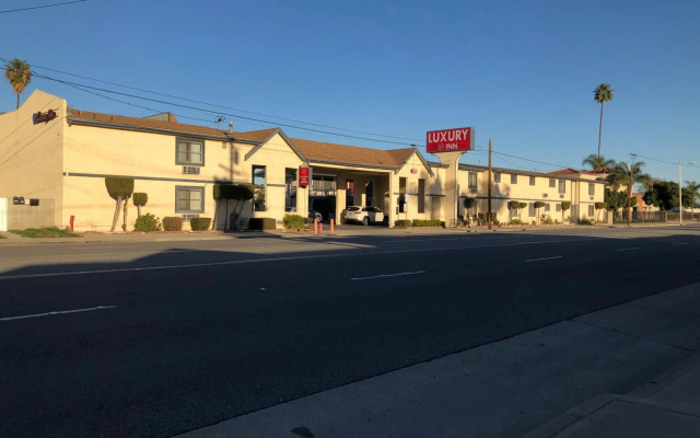Luxury Inn