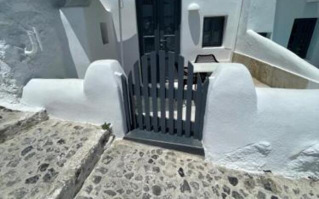 Oia Collection