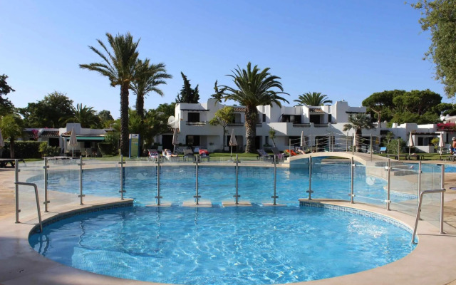 Beach House Apartment by Stay-ici, Algarve Holiday Rental