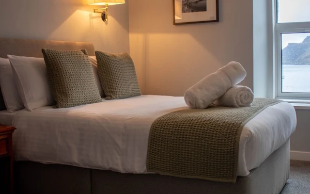 Rosedale Hotel