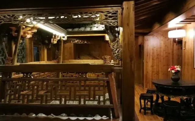 Jinyuetang Boutique Guesthouse