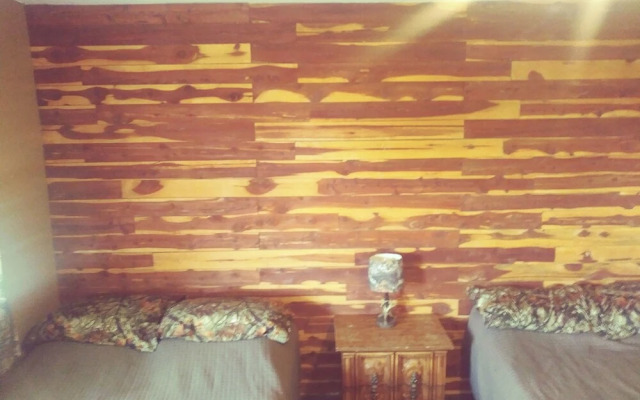 Headwaters Motel