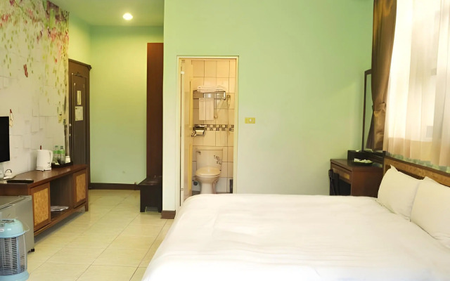 Tai Yi Red Maple Resort