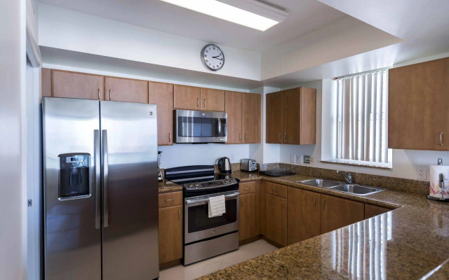 Dharma Home Suites Miami at Brickell