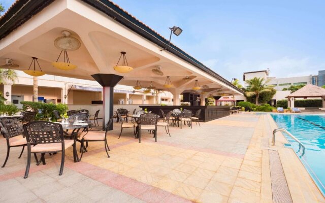 Ramada Plaza by Wyndham Karachi Airport Hotel