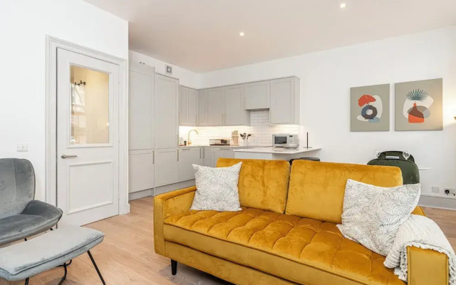 JOIVY Stylish 1 bed flats in Soho