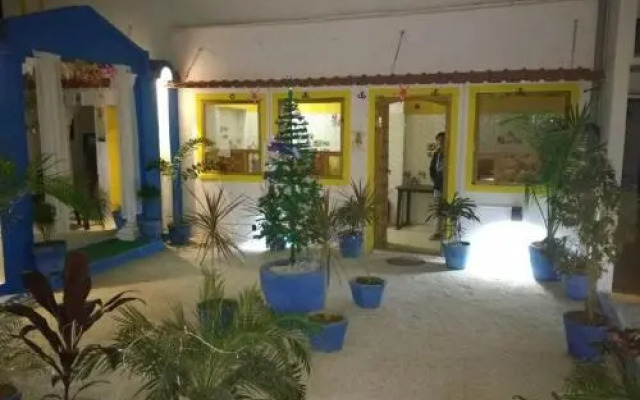 HosteLaVie Varanasi